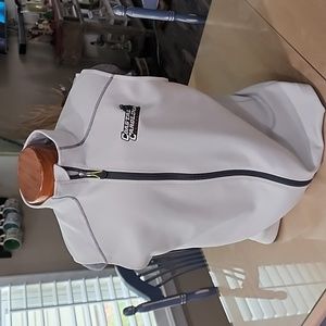 White zipper up golf vest